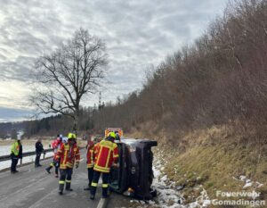 Mehr über den Artikel erfahren H3 | Rüsteinsatz / VU PKW mit Rettung